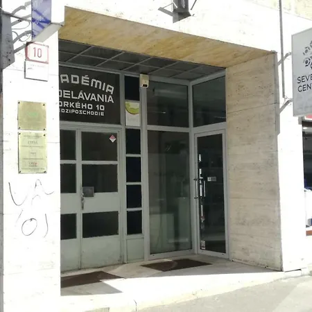 Downtown Zoe
